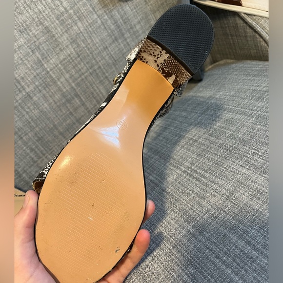 Snake print heels - Picture 4 of 4